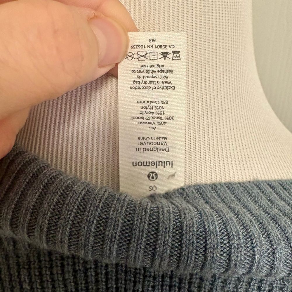 Lululemon Forward Flow Poncho G4 - Picture 6 of 9